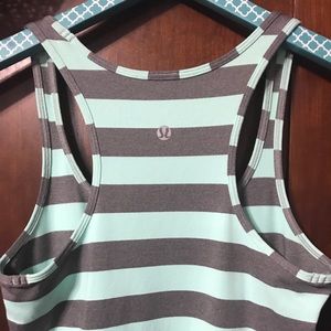 Lululemon CRB Size 6